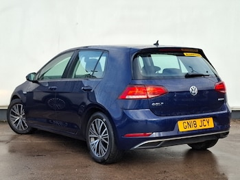 Used Volkswagen Golf 2018 for sale - 79101441: Photo