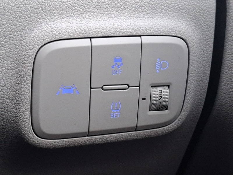 Used Hyundai i10 2021 for sale - 77380103: Photo 17