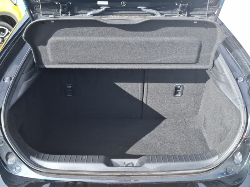 Used Mazda Mazda3 2022 for sale - 76354845: Photo 8