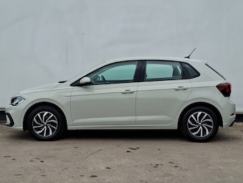 Used Volkswagen Polo 2024 for sale - 78884850: Photo