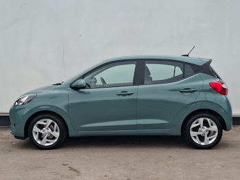 Used Hyundai i10 2022 for sale - 79056679: Photo