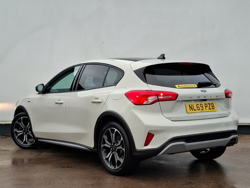 Used Ford Focus 2019 for sale - 76970402: Photo 3