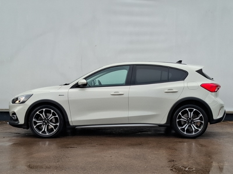 Used Ford Focus 2019 for sale - 76970402: Photo 4