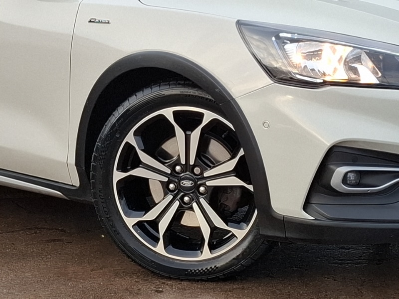 Used Ford Focus 2019 for sale - 76970402: Photo 9