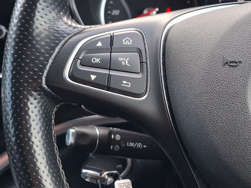 Used Mercedes-Benz V-Class 2020 for sale - 78113125: Photo 15