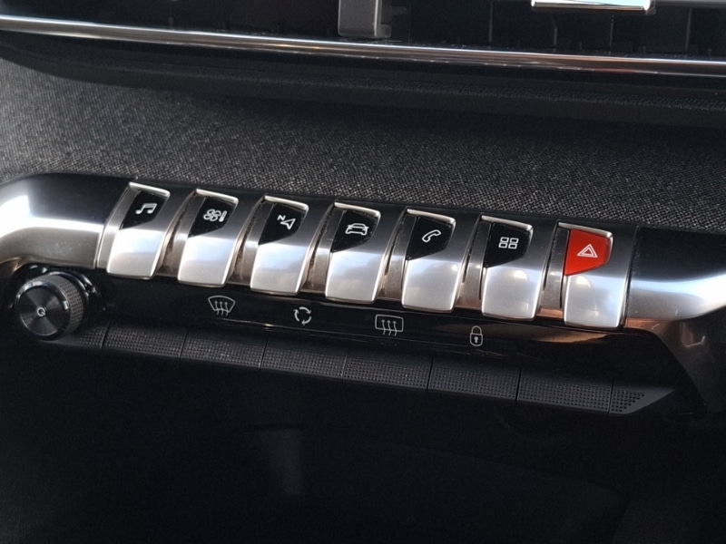 Used Peugeot 3008 2017 for sale - 78085376: Photo 14