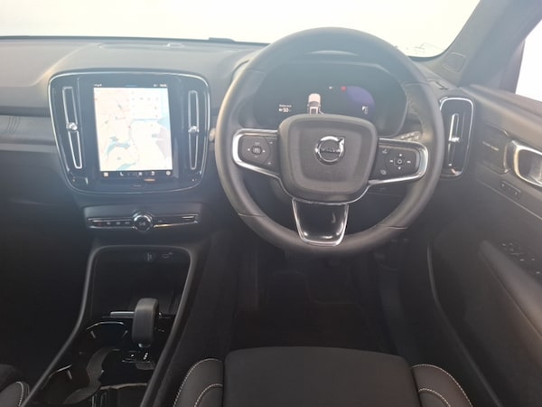 Used Volvo XC40 2023 for sale - 76208118: Photo 10