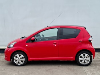 Used Toyota AYGO 2013 for sale - 79274250: Photo