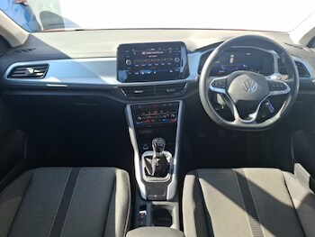 Used Volkswagen T-Roc 2023 for sale - 78230261: Photo