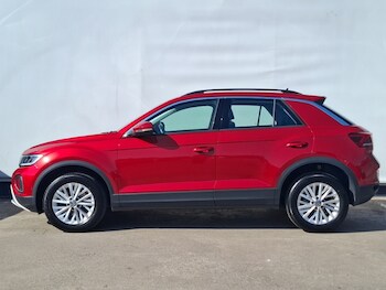Used Volkswagen T-Roc 2023 for sale - 78230261: Photo