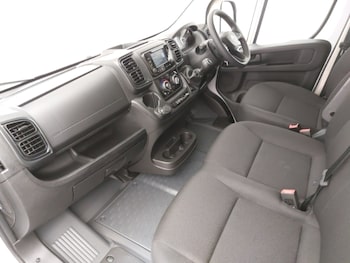 Used Citroen Relay 2025 for sale - 76269253: Photo 2