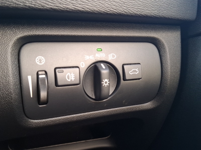 Used Volvo V40 2018 for sale - 78164282: Photo 16