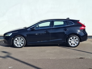 Used Volvo V40 2018 for sale - 78164282: Photo