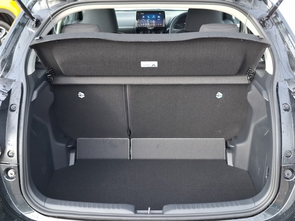 Used Mazda Mazda2 HYBRID 2025 for sale - 76275664: Photo 8