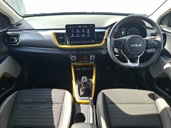 Used Kia Stonic 2023 for sale - 78633973: Photo