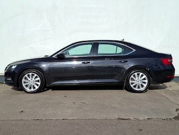 Used Skoda Superb 2020 for sale - 78238301: Photo