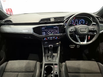 Used Audi Q3 2022 for sale - 75146891: Photo