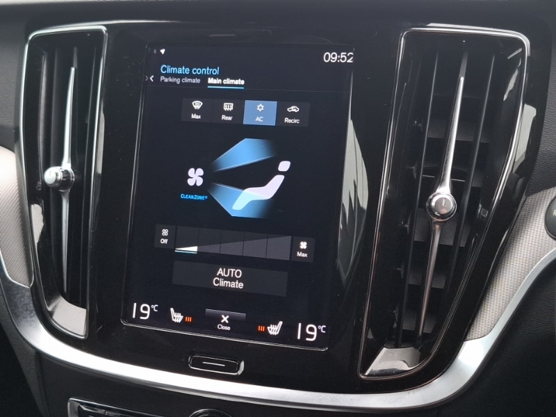 Used Volvo V60 2022 for sale - 77816647: Photo 13