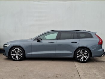 Used Volvo V60 2022 for sale - 77816647: Photo
