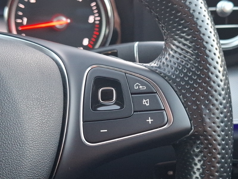 Used Mercedes-Benz E Class 2017 for sale - 76875491: Photo 17