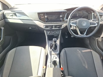 Used Volkswagen Polo 2024 for sale - 79372901: Photo