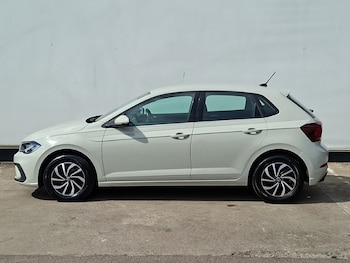 Used Volkswagen Polo 2024 for sale - 79372901: Photo