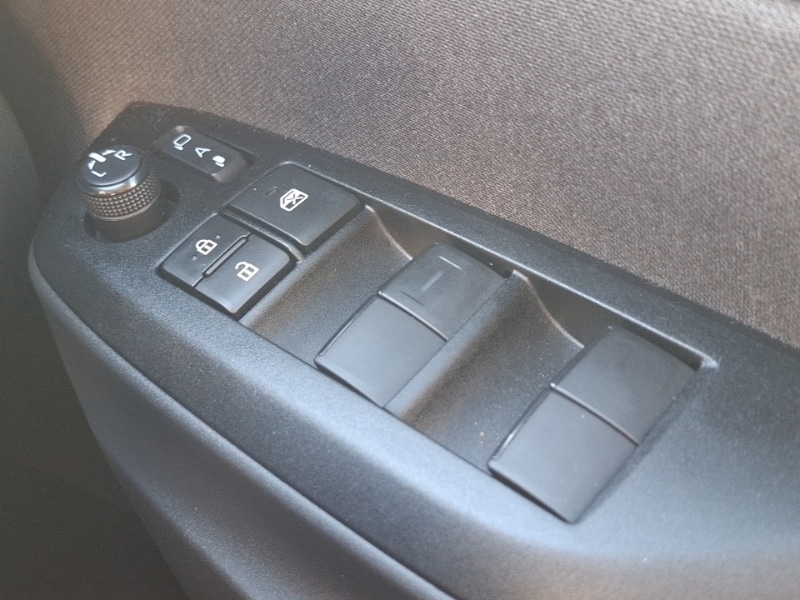 Used Mazda Mazda2 HYBRID 2024 for sale - 76785638: Photo 18