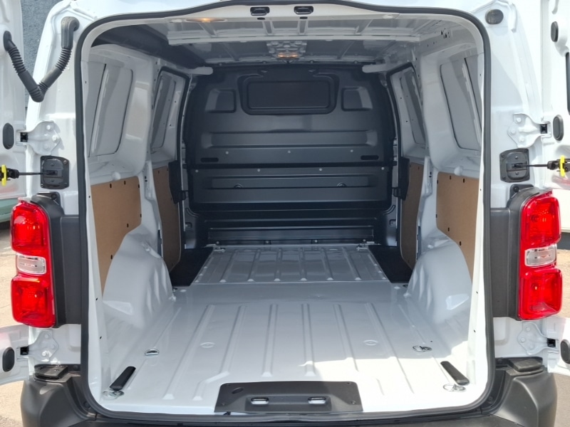 Used Peugeot Expert 2024 for sale - 77689999: Photo 8