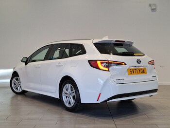 Used Toyota Corolla 2021 for sale - 76763932: Photo