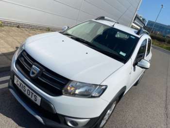 Used Dacia Sandero Stepway 2015 for sale - 74683200: Photo