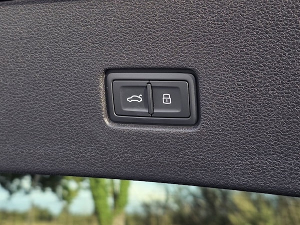 Used Audi Q8 2022 for sale - 76235395: Photo 38