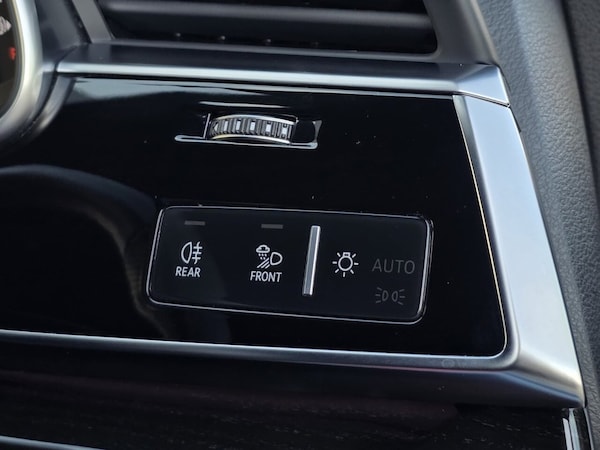 Used Audi Q8 2022 for sale - 76235395: Photo 44
