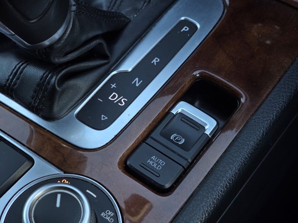 Used Volkswagen Touareg 2015 for sale - 77050807: Photo 23