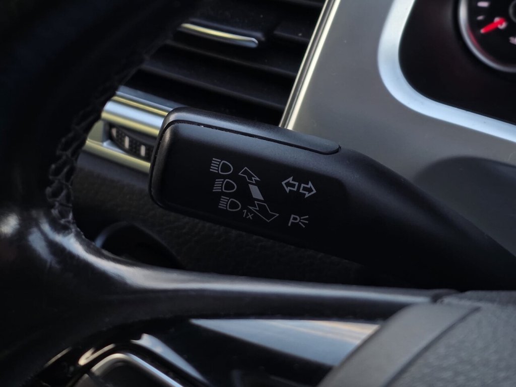 Used Volkswagen Touareg 2015 for sale - 77050807: Photo 27