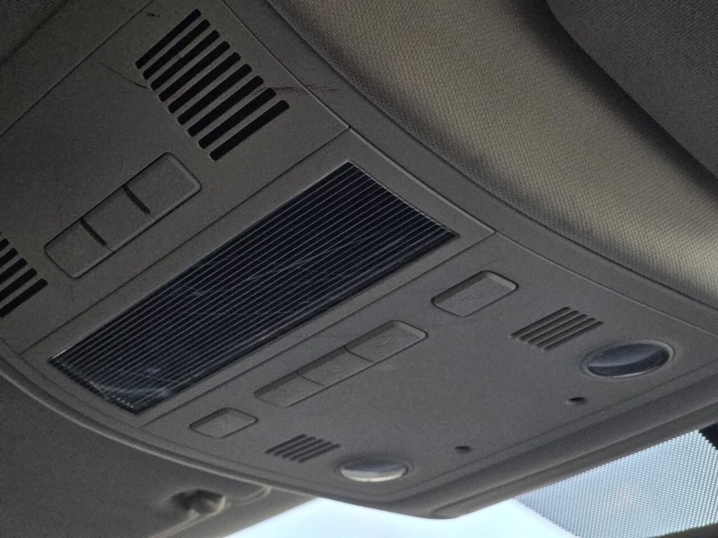 Used Volkswagen Touareg 2015 for sale - 77050807: Photo 31