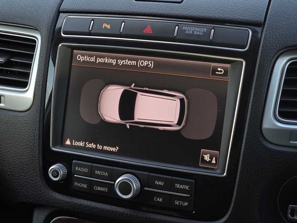 Used Volkswagen Touareg 2015 for sale - 77050807: Photo 34