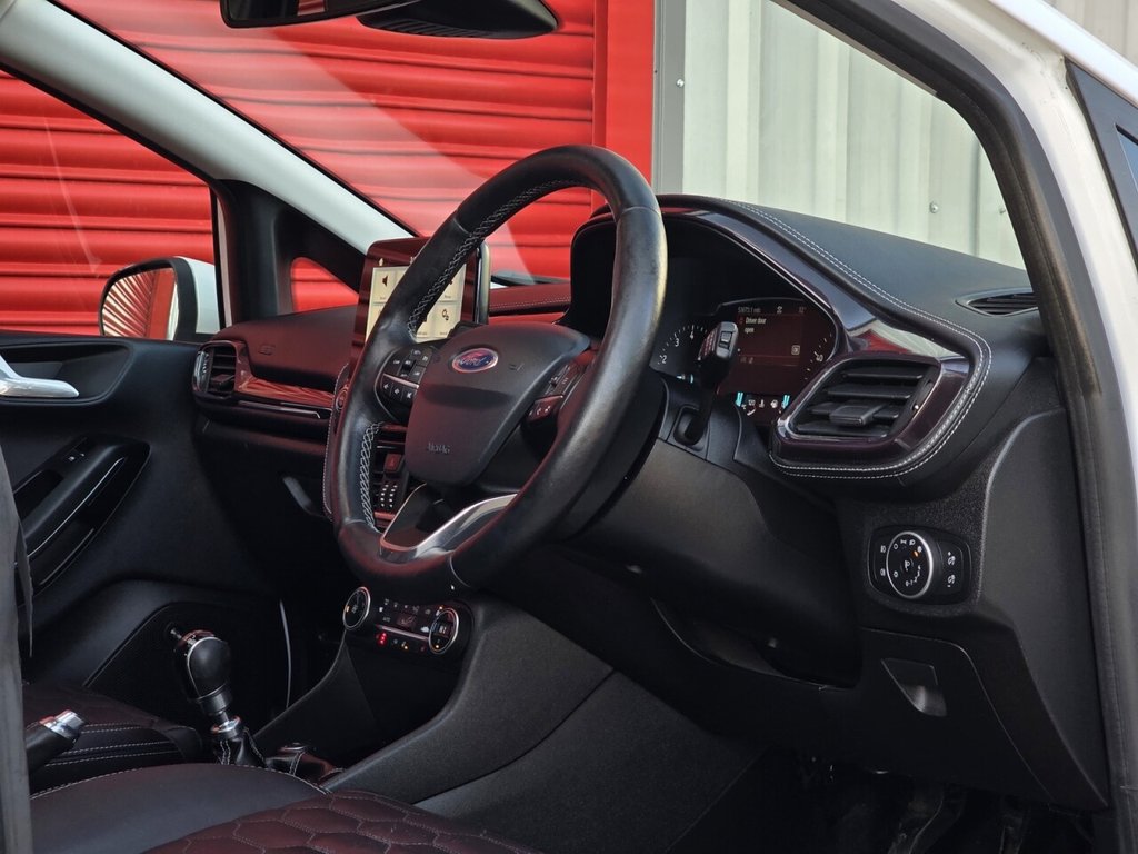 Used Ford Fiesta 2017 for sale - 76570199: Photo 15