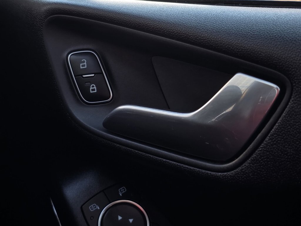 Used Ford Fiesta 2017 for sale - 76570199: Photo 26