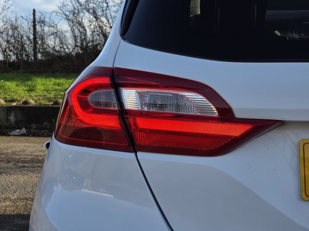 Used Ford Fiesta 2017 for sale - 76570199: Photo 48