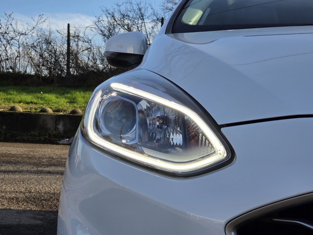 Used Ford Fiesta 2017 for sale - 76570199: Photo 50