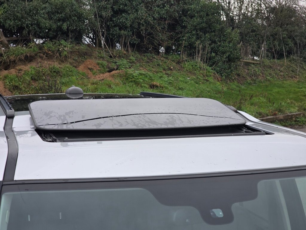 Used Land Rover Discovery 2014 for sale - 77534307: Photo 44