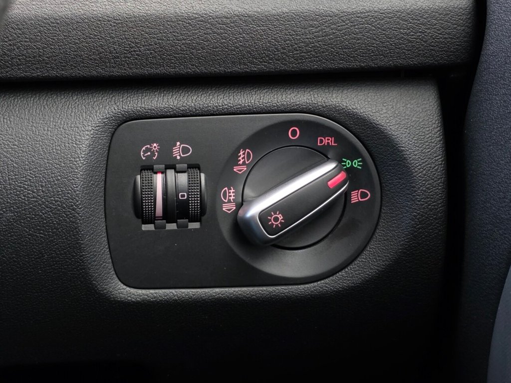 Used Audi A3 2011 for sale - 78096871: Photo 32