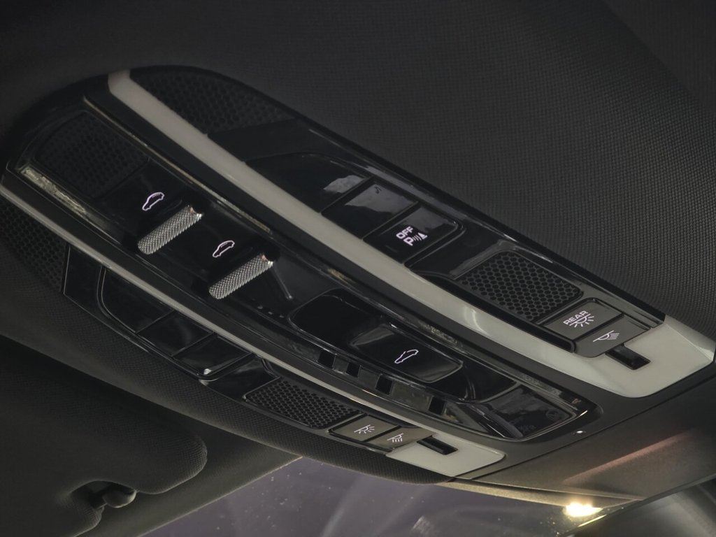 Used Porsche Panamera 2018 for sale - 76500986: Photo 25