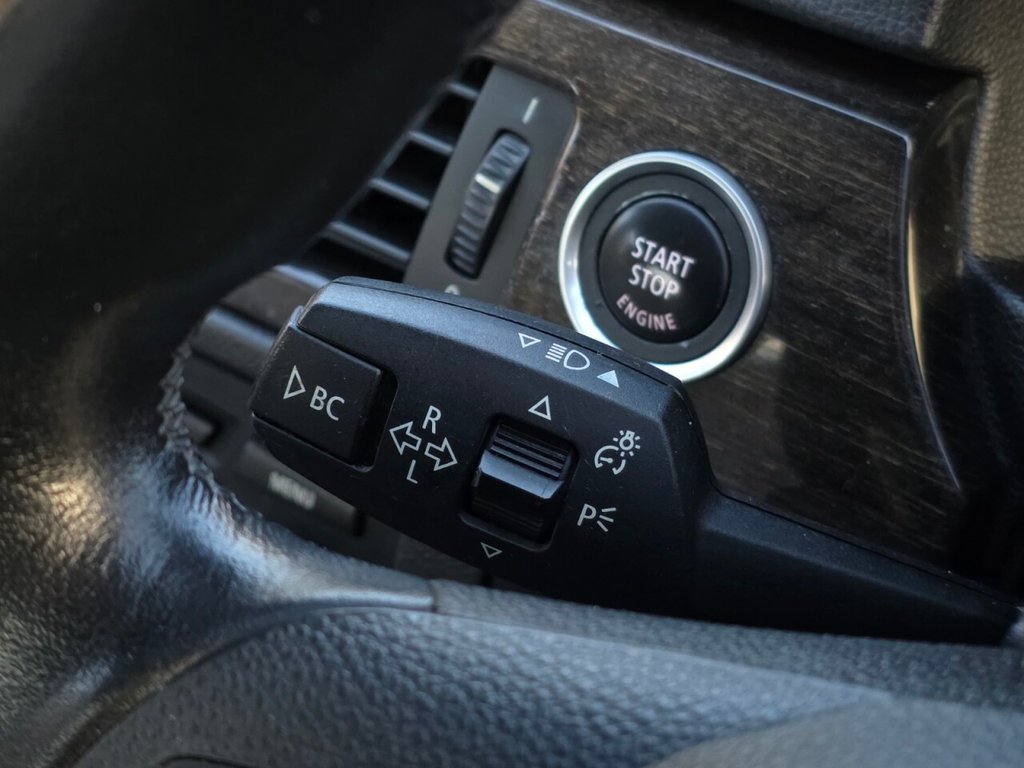 Used BMW 3 Series 2011 for sale - 77236610: Photo 21