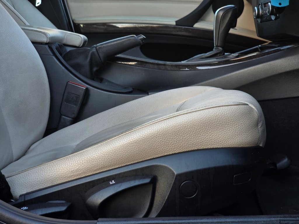 Used BMW 3 Series 2011 for sale - 77236610: Photo 30