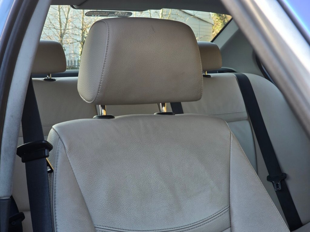 Used BMW 3 Series 2011 for sale - 77236610: Photo 31