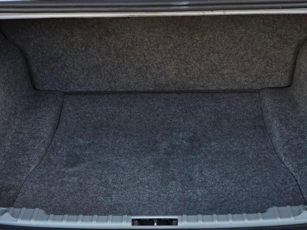 Used BMW 3 Series 2011 for sale - 77236610: Photo 32