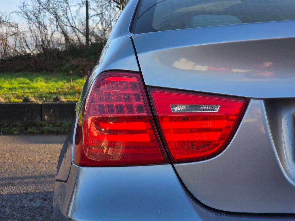 Used BMW 3 Series 2011 for sale - 77236610: Photo 35