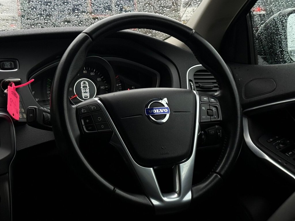 Used Volvo V40 2015 for sale - 76754554: Photo 14