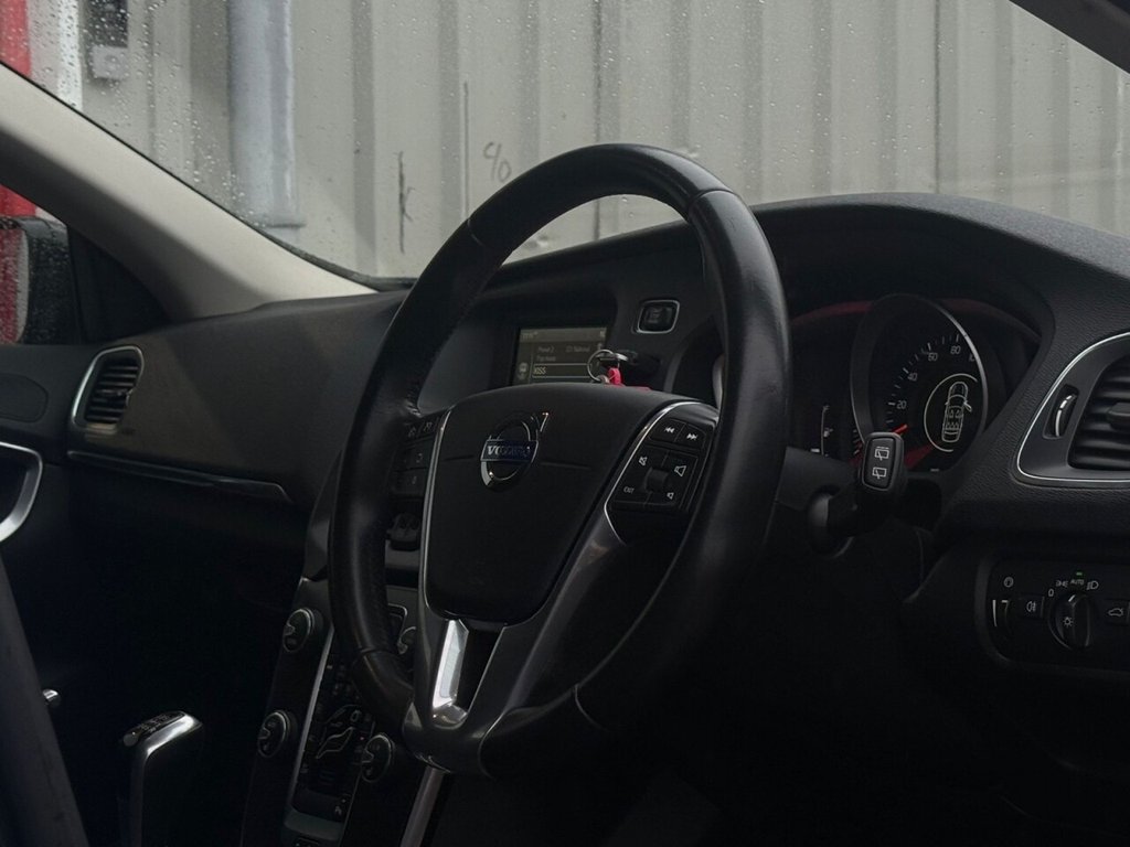 Used Volvo V40 2015 for sale - 76754554: Photo 22